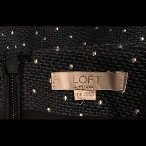 Gently used Navy & White polka dot skirt